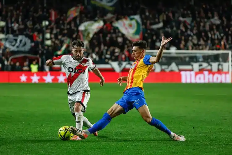 欧联杯：法兰克福 VS 利物浦